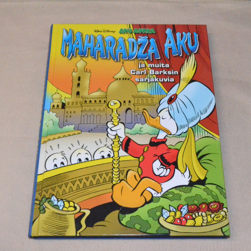 Aku Ankka Maharadz̆a Aku ja muita Carl Barksin sarjakuvia